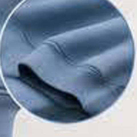 Cuff and hem drape detail